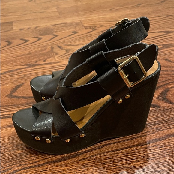 Steve Madden Black Platform Sandals - Picture 3 of 7